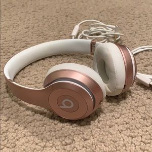 Beats solo 2 wireless headphones